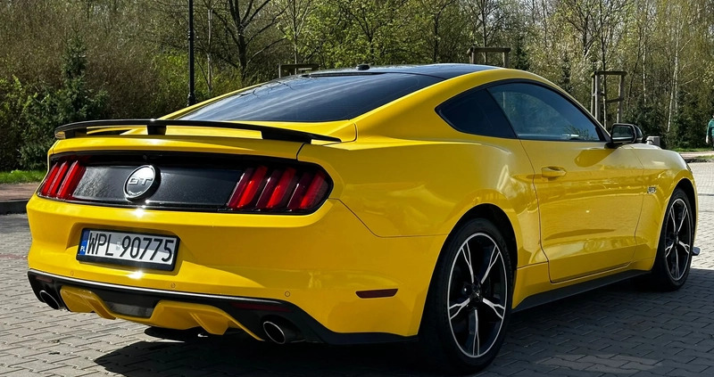 Ford Mustang cena 130000 przebieg: 162100, rok produkcji 2016 z Płock małe 326